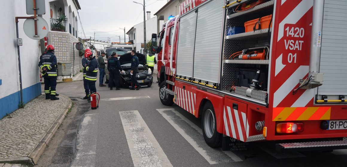 Mais um acidente da Rua Padre António Vieira em Almeirim