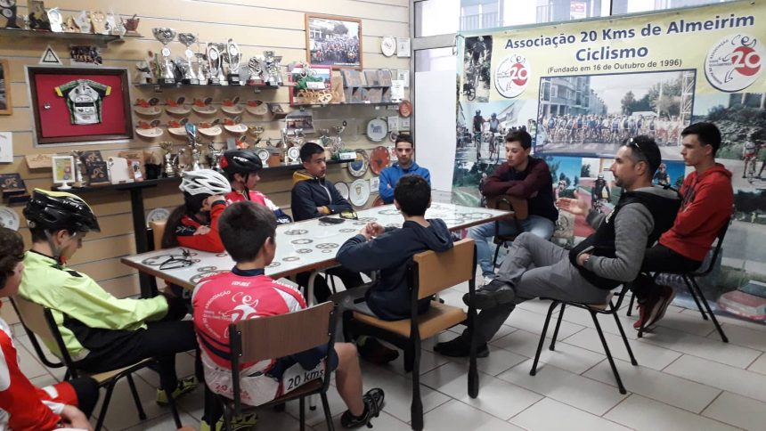 Treino na sala de troféus com exemplos práticos