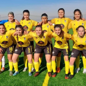 Treinos de futebol feminino voltam às Fazendas de Almeirim