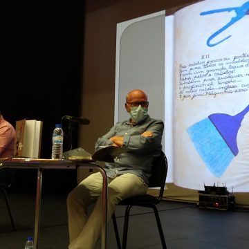 Rogério Martins apresentou seu primeiro livro no Cine Teatro de Almeirim