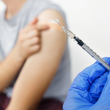 Quase metade da população vacinada