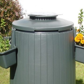 Câmara de Almeirim entrega equipamentos de compostagem doméstica