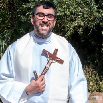 Padre de Benfica do Ribatejo sofre acidente grave no IC2 mas já teve alta