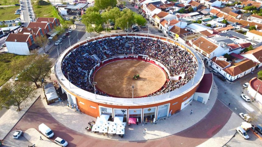 Grande Sucesso: Casa cheia em Almeirim