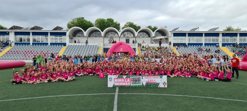 Mais de 300 meninas jogaram à bola em Almeirim