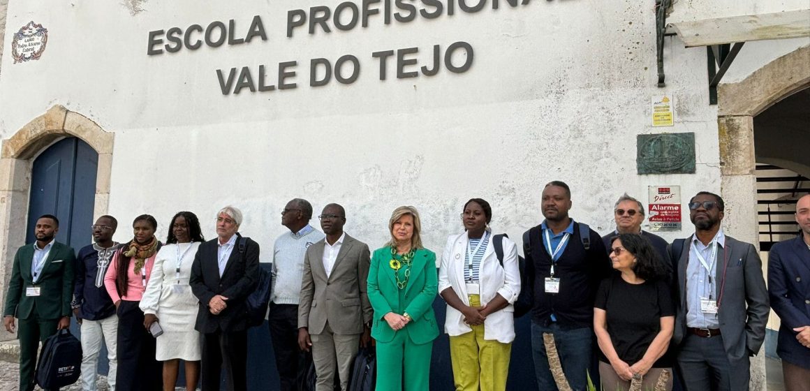 Delegação de organismos públicos angolanos visitam EPVT