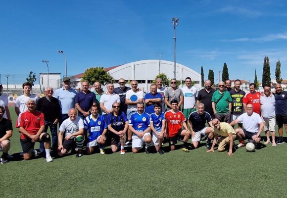 Antigos jogadores reuniram-se com homenagens ao Major Caetano, Fininho e Rafael Trincão
