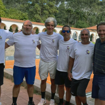 Veteranos do Tenisalmeirim terminam Campeonato Nacional de equipas no pódio